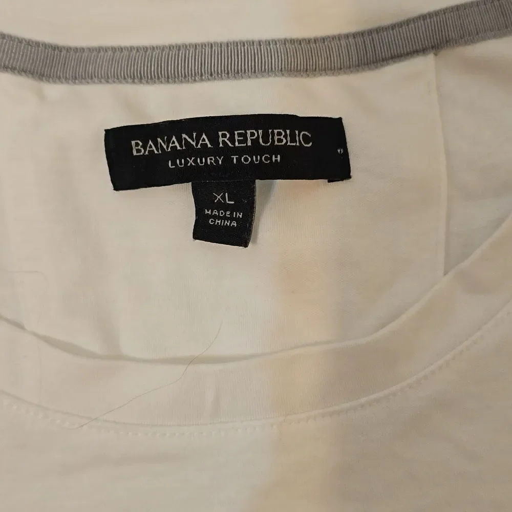 BANANA REPUBLIC LUXURY TOUCH MEN'S T-SHIRT SIZE XL